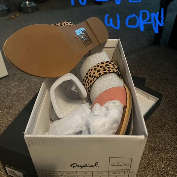 Cupid sandals NIB - Picture 2 of 3